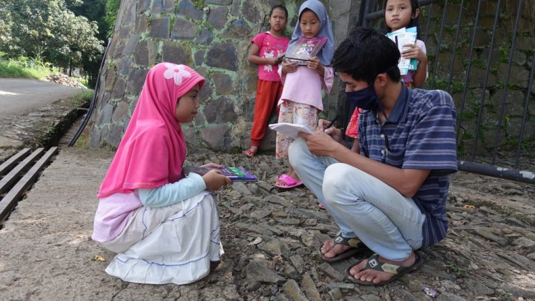 Wabah Corona dan Literasi Anak-Anak Desa Bandung Utara