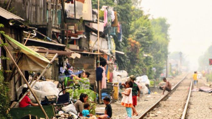 foto ketimpangan sosial yuliani liputo