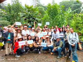 Alumni SMAK 1 BPK Penabur Bandung Aksi Tanam di Cikawari Cimenyan