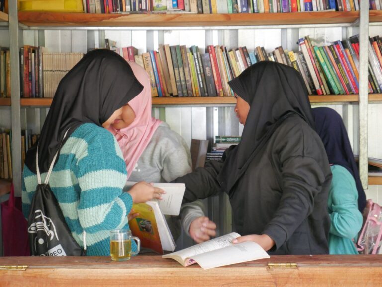 Perpustakan buku Odesa agar anak mau membaca