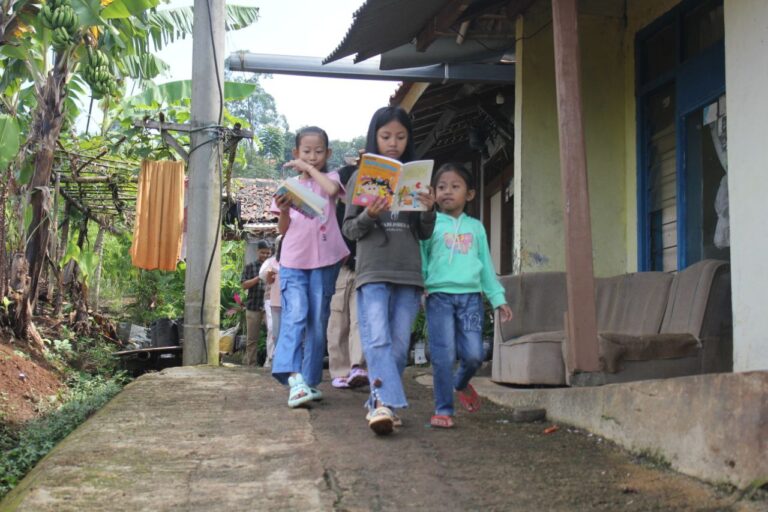 kemiskinan desa dan pentingnya literasi anak